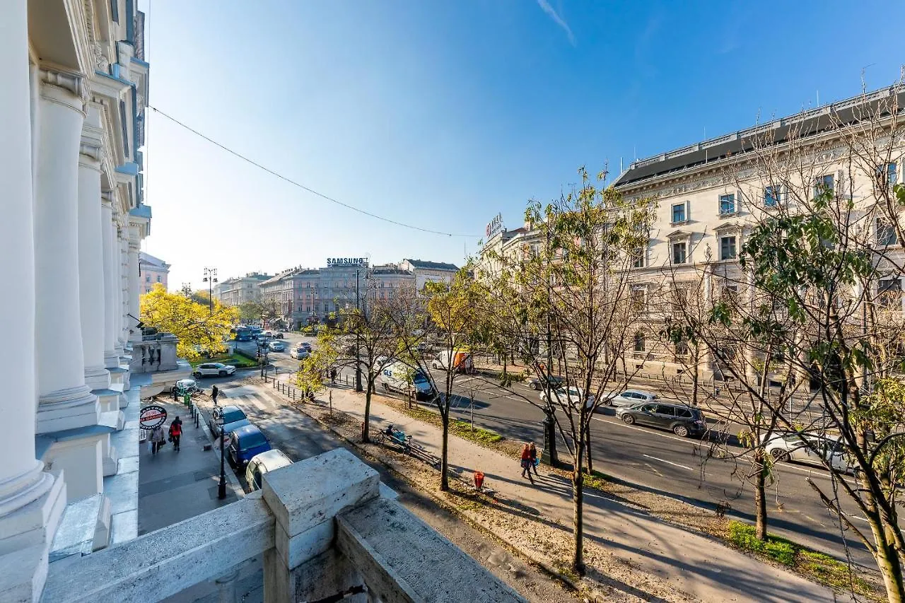 Hotel Adagio Downtown Rooms Budapest