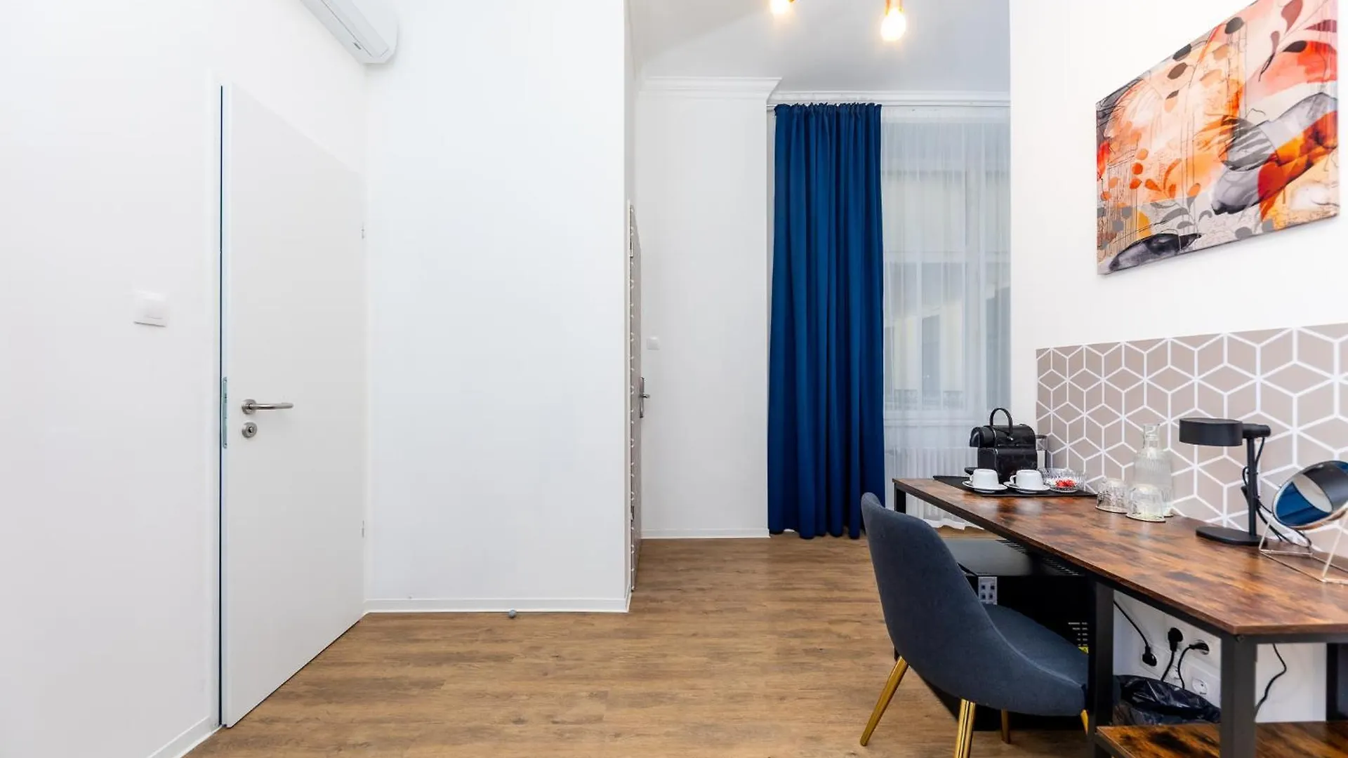 Adagio Downtown Rooms بودابست 3*,